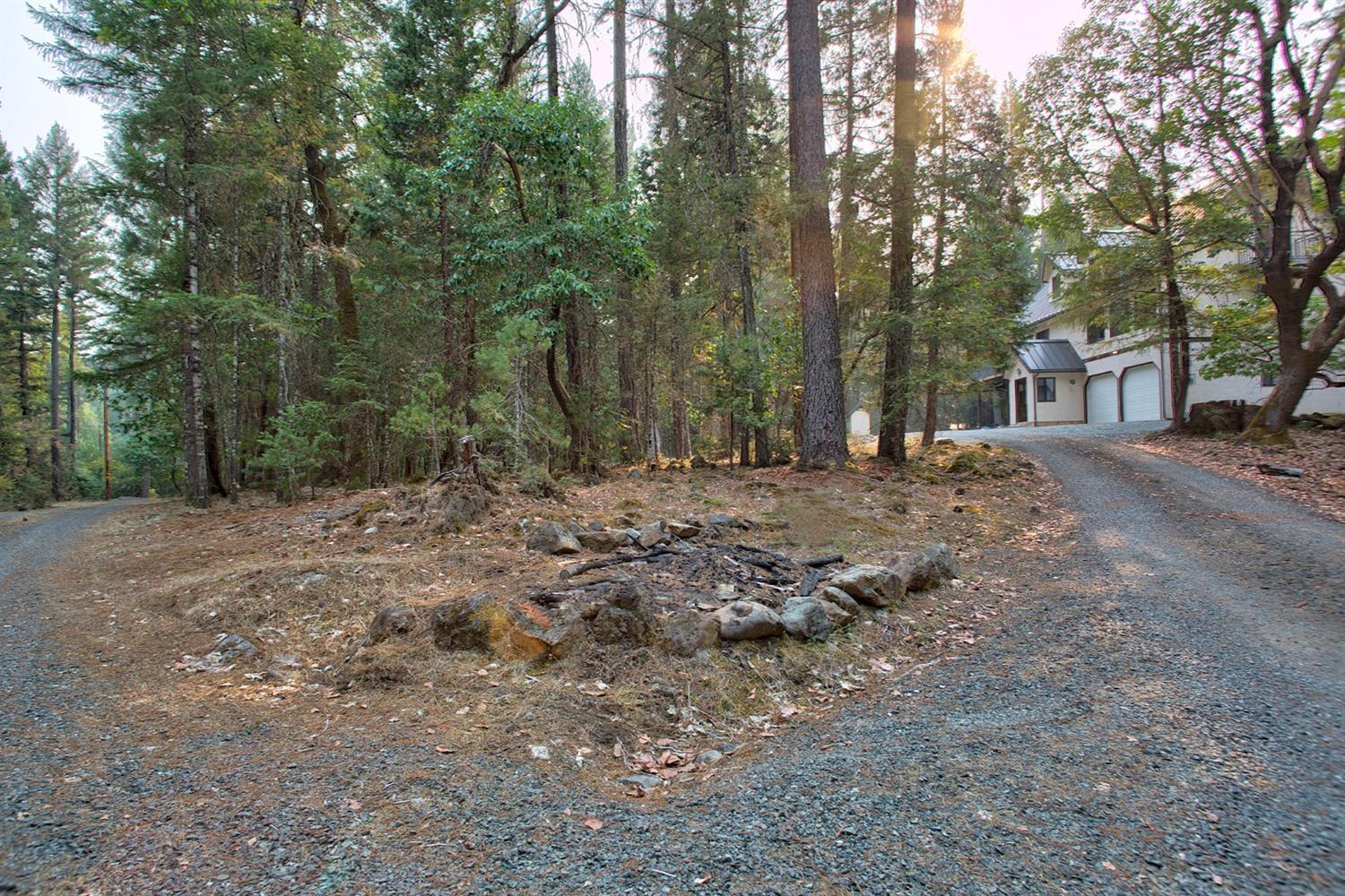 2335 Queens Branch Road Rogue River, OR 97537 - Photo 5 of 29 Additional Photo