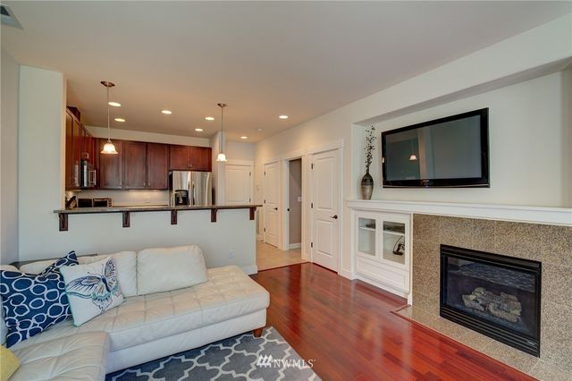 $357,500 | 13914 North Point Circle, Unit E, Mill Creek, WA 98012