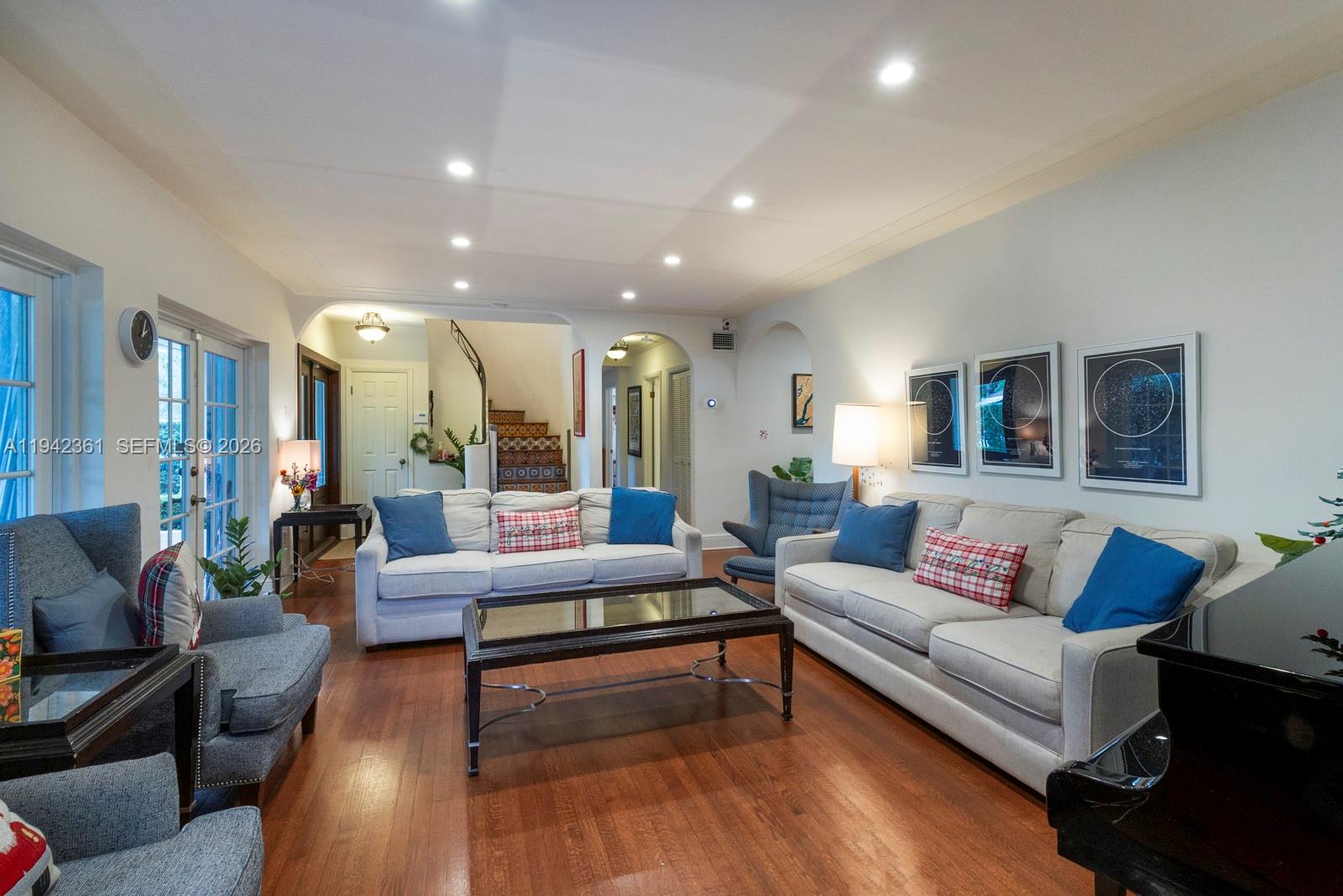 360 Southwest 28th Road Miami, FL 33129 - Photo 12 of 36