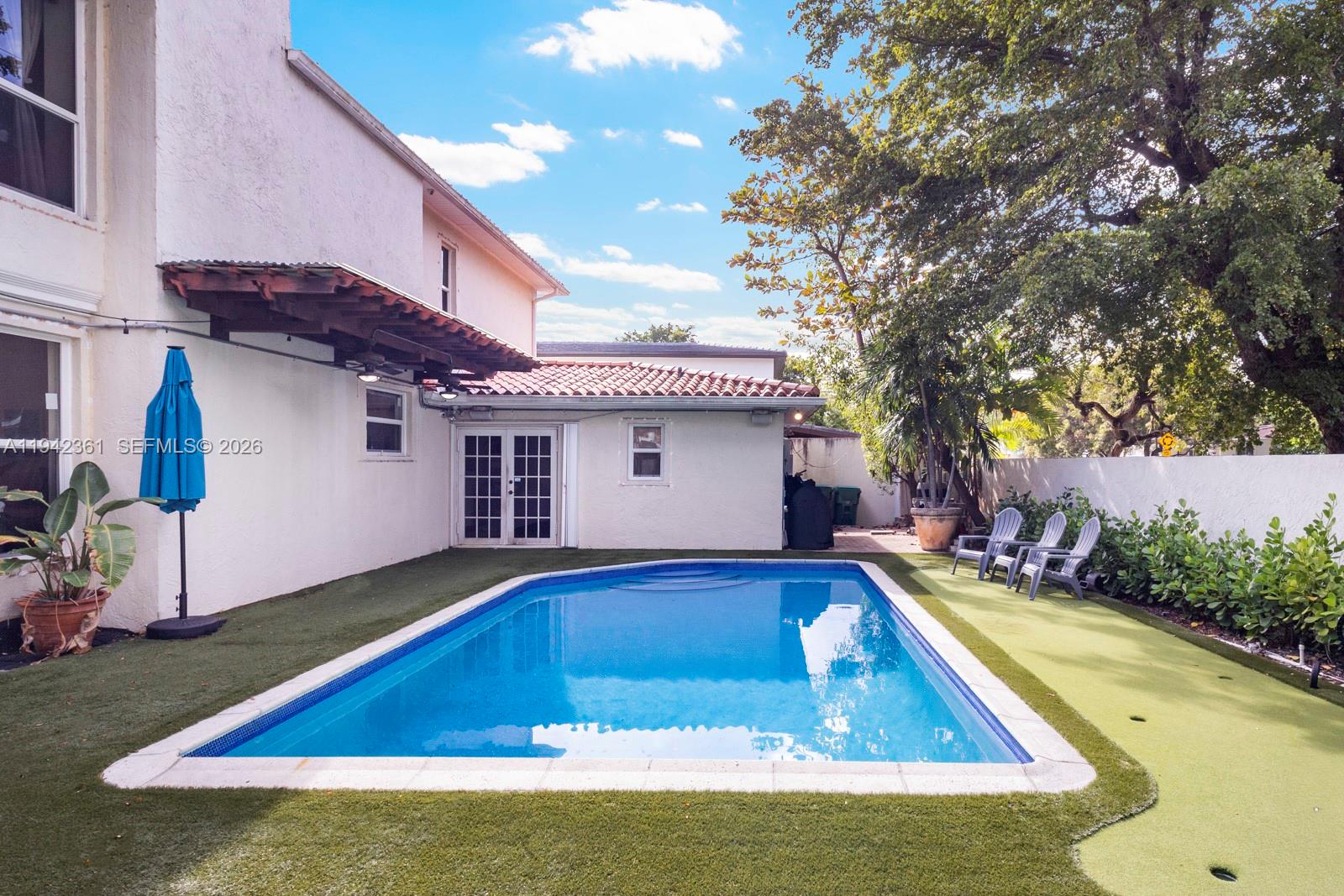 360 Southwest 28th Road Miami, FL 33129 - Photo 28 of 36