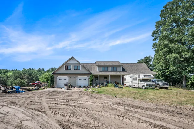 $480,000 | 3595 West Fisher Road, Ludington, MI 49431