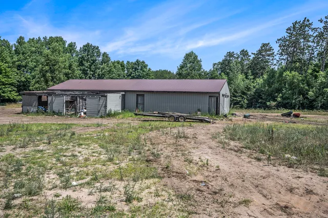 $480,000 | 3595 West Fisher Road, Ludington, MI 49431