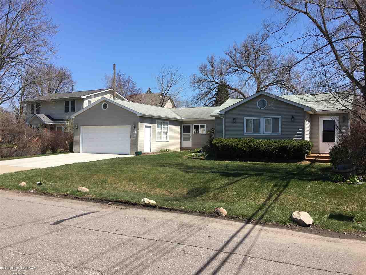 2981 Simpson Drive Rochester Hills, MI 48309 - Photo 2 of 39