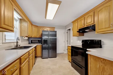 $339,900 | 3028 Stilton Drive, Cicero, IN 46034