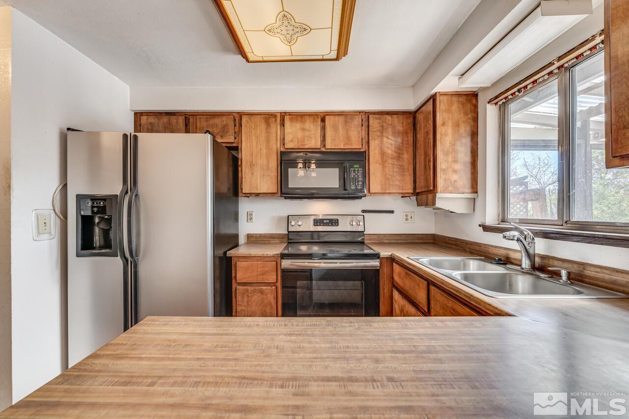 146 Ring Road Dayton, NV 89403 - Photo 9 of 32 Photo 9