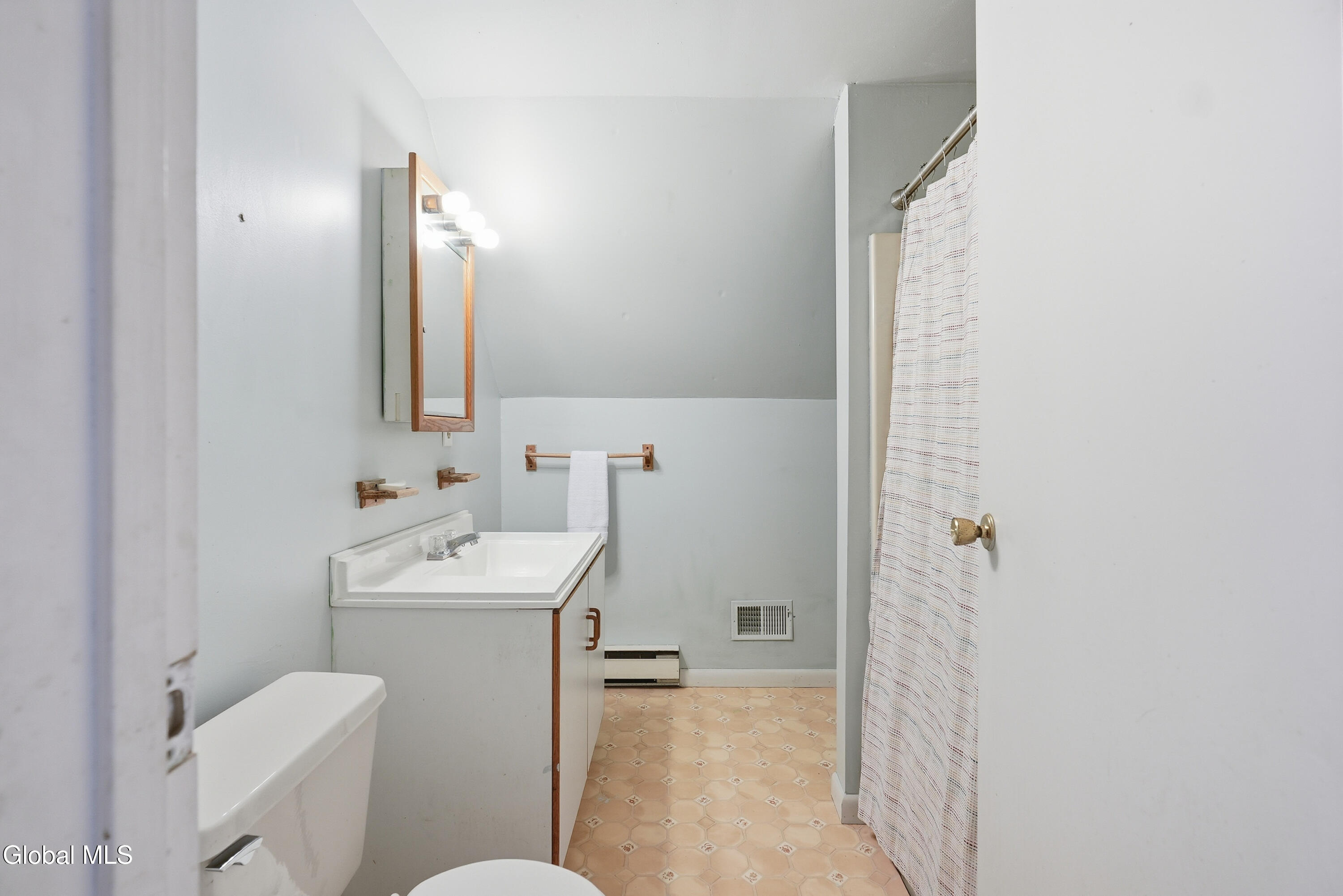 4175 Silver Beach Road Malta, NY 12020 - Photo 23 of 31 27