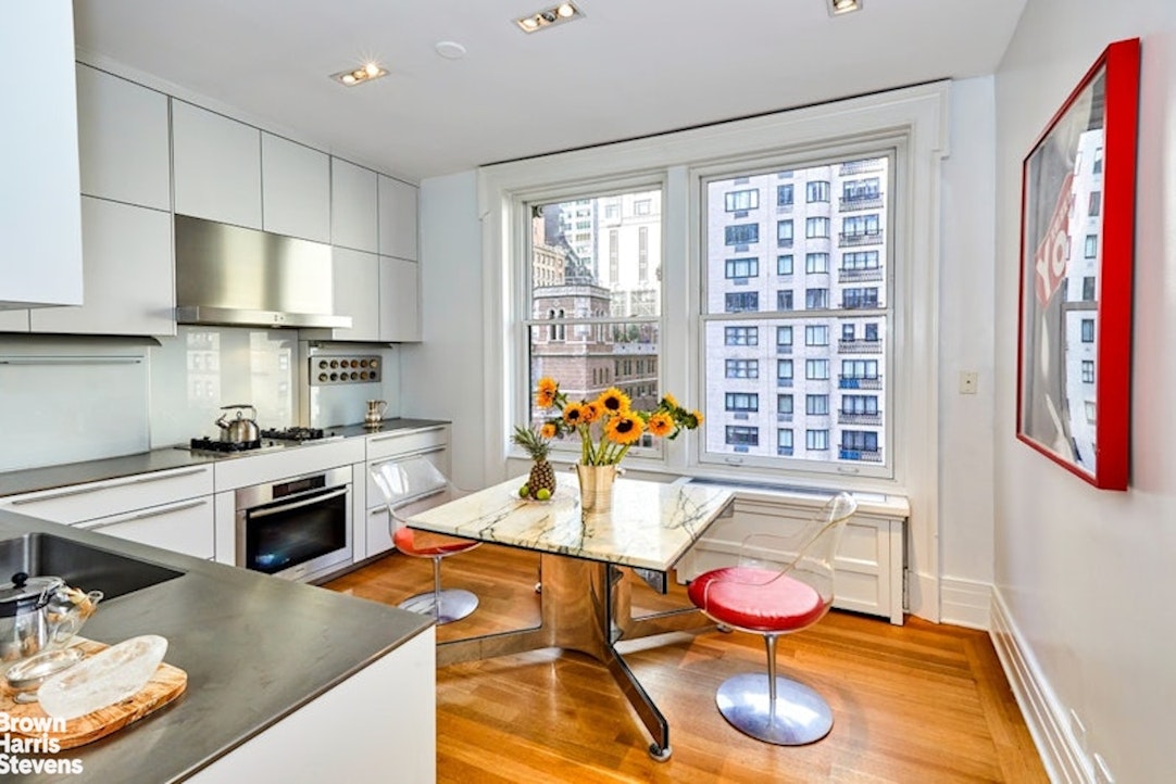 525 Park Avenue, Unit 7AB Manhattan, NY 10065 - Photo 19 of 22 Gallery Image 19