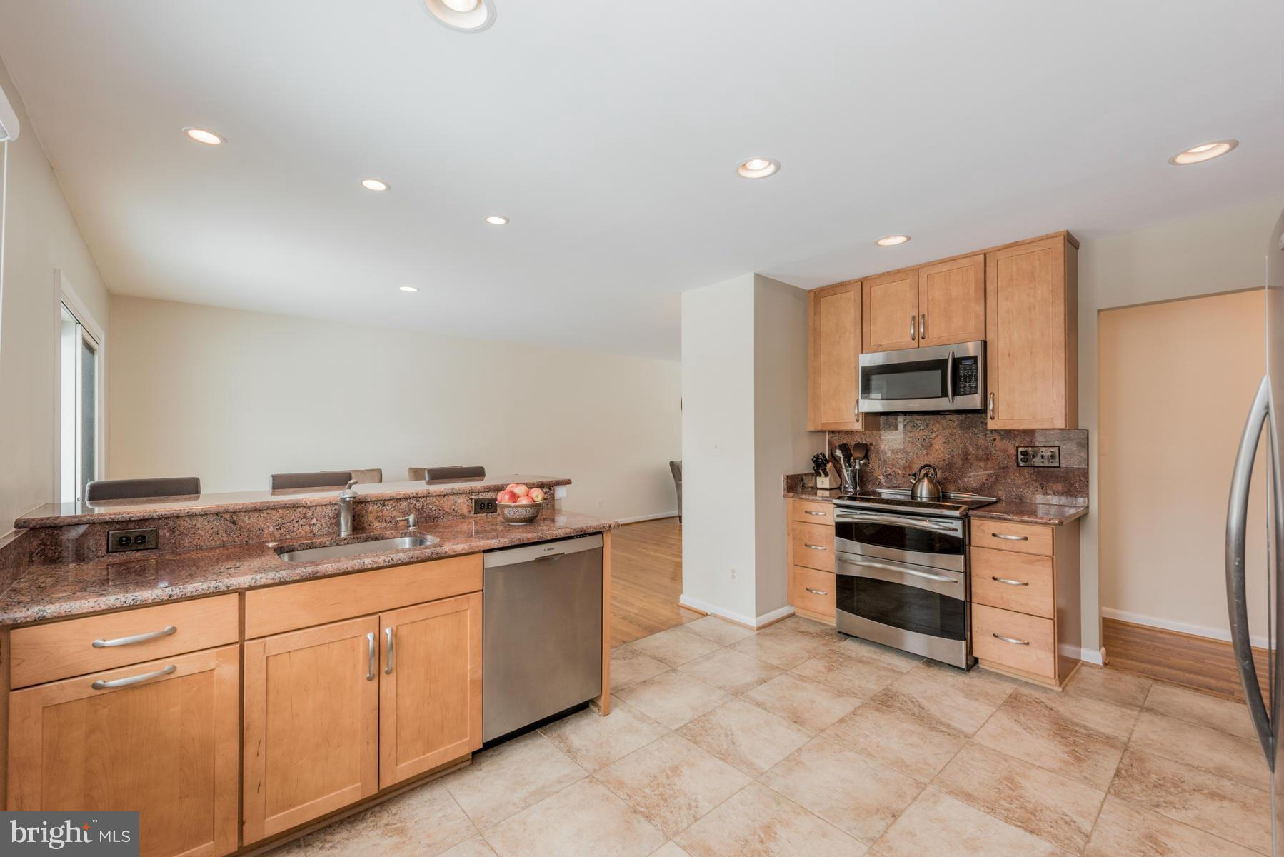10145 Charington Road Cockeysville, MD 21030 - Photo 11 of 30 Ceramic floors