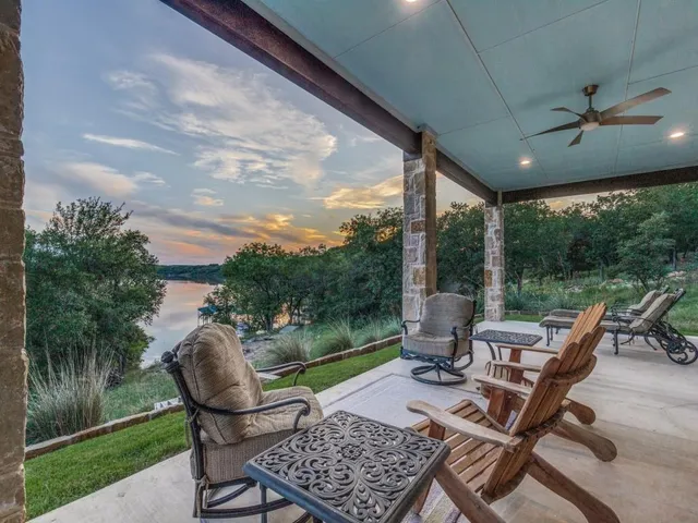 $1,425,000 | 165 Cote D Azur, Chico, TX 76431