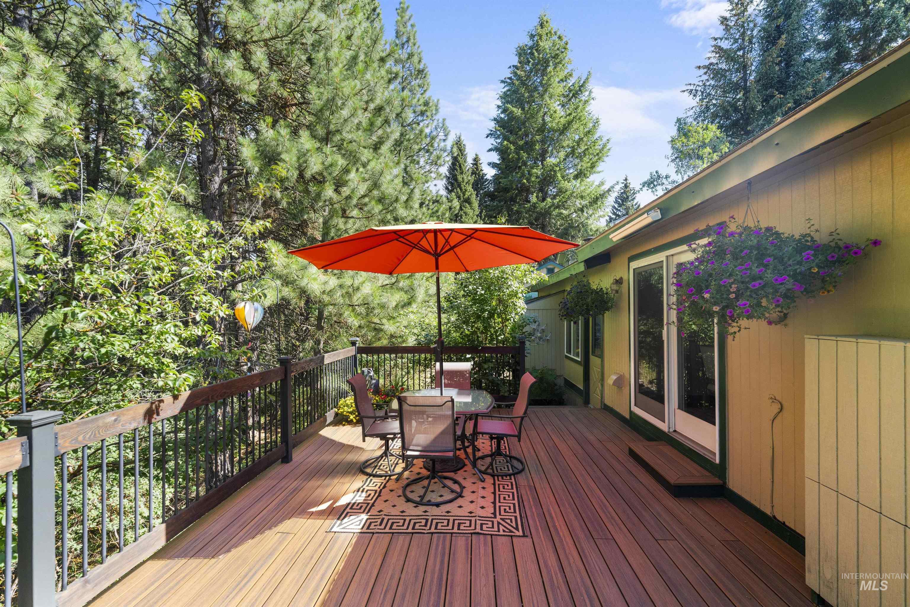 108 Gardner Place Cascade, ID 83611 - Photo 9 of 44
