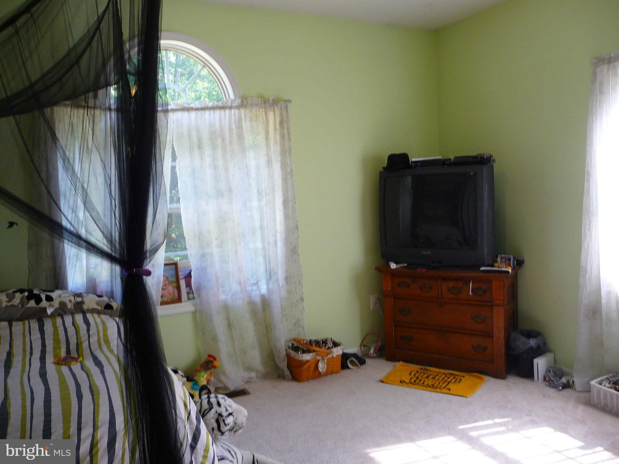 4442 Scotts Road Marshall, VA 20115 - Photo 22 of 30 Bedroom