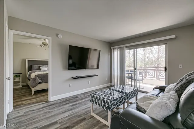 $1,699 | 8070 West Russell Road, Unit 2136, Las Vegas, NV 89113