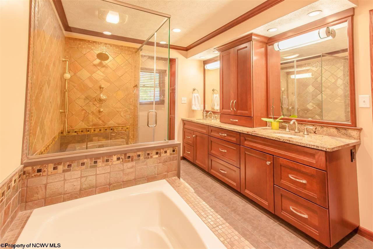205 Horseshoe Road Morgantown, WV 26508 - Photo 14 of 20 Gallery Image 14