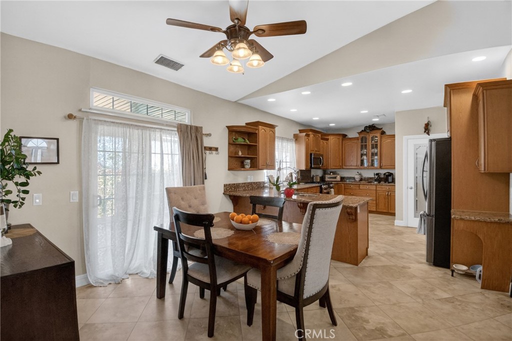 11380 Rochester Road Phelan, CA 92371 - Photo 16 of 55