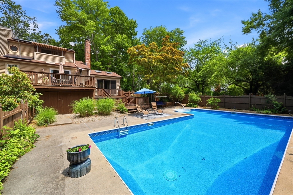 431 Prospect Street East Longmeadow, MA 01028 - Photo 36 of 38