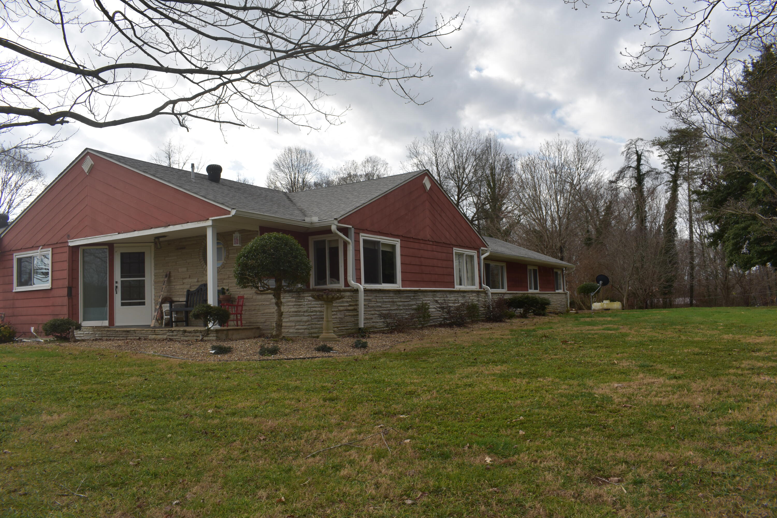 3755 Warrensburg Road Greeneville, TN 37743 - Photo 3 of 62 WELCOME HOME