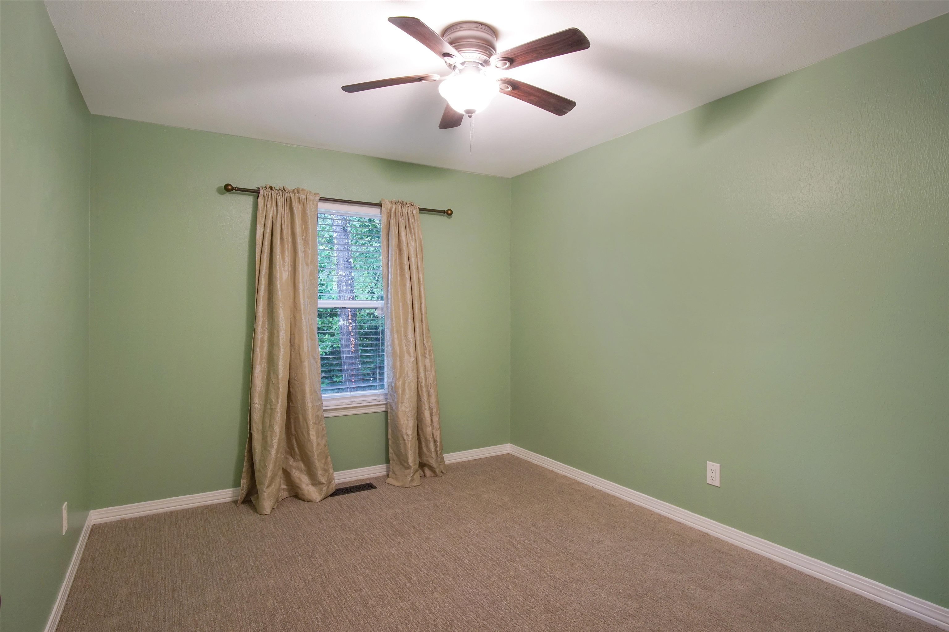 2420 Castletower Road Tallahassee, FL 32301 - Photo 6 of 42