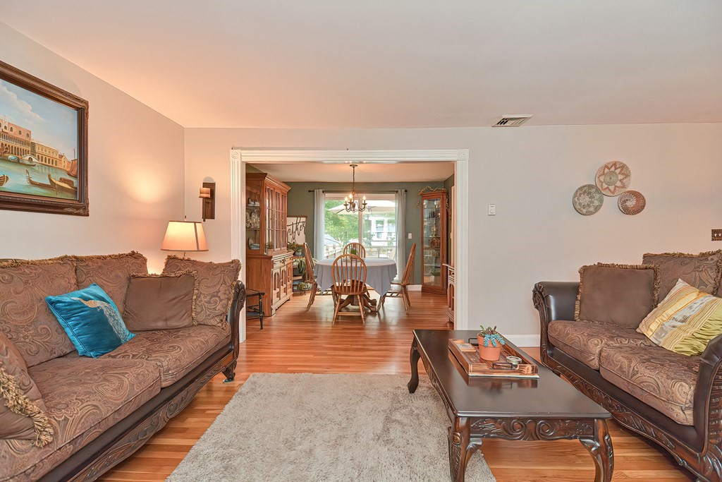 23 Carpenter Road Northbridge, MA 01588 - Photo 12 of 38 a living room with furniture and wooden floor