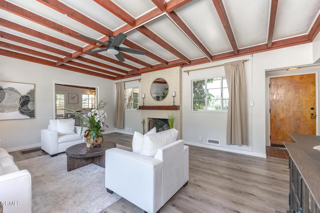 890 Ridgeside Drive Monrovia, CA 91016 - Photo 3 of 31 03