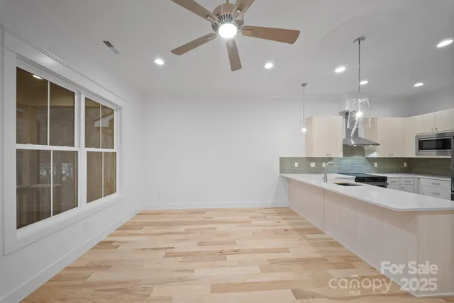 $465,000 | 163 Collin Place, Unit 20, Asheville, NC 28804