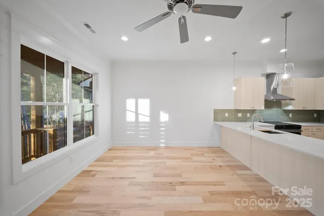 $465,000 | 163 Collin Place, Unit 20, Asheville, NC 28804