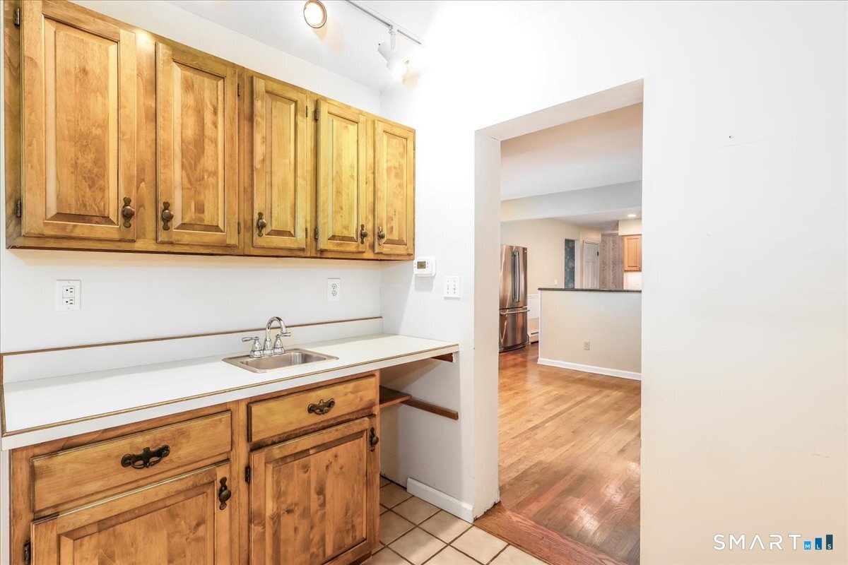 264 Chestnut Land Road New Milford, CT 06776 - Photo 20 of 28 Gallery Image 20