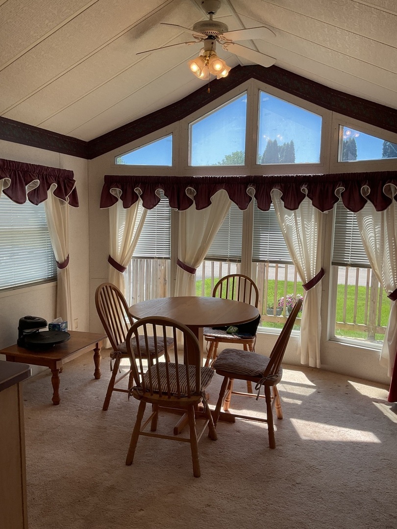 222 Rusty Scupper Lakemoor, IL 60051 - Photo 3 of 18