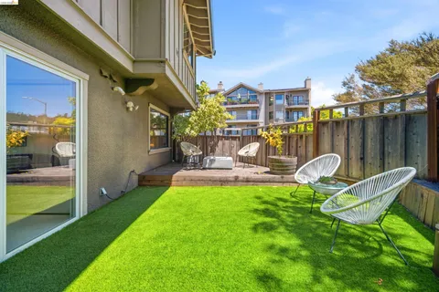 $1,098,000 | 3 Windward Hill, Oakland, CA 94618