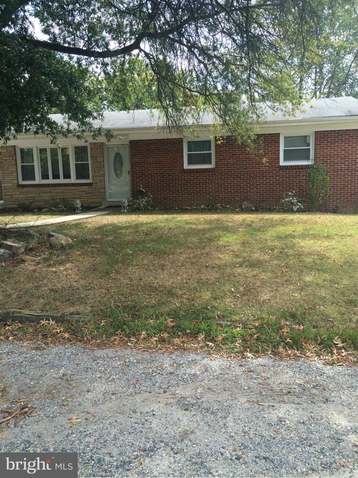 1813 Brierfield Road Oxon Hill, MD 20745 - Photo 2 of 20 Exterior (Front)