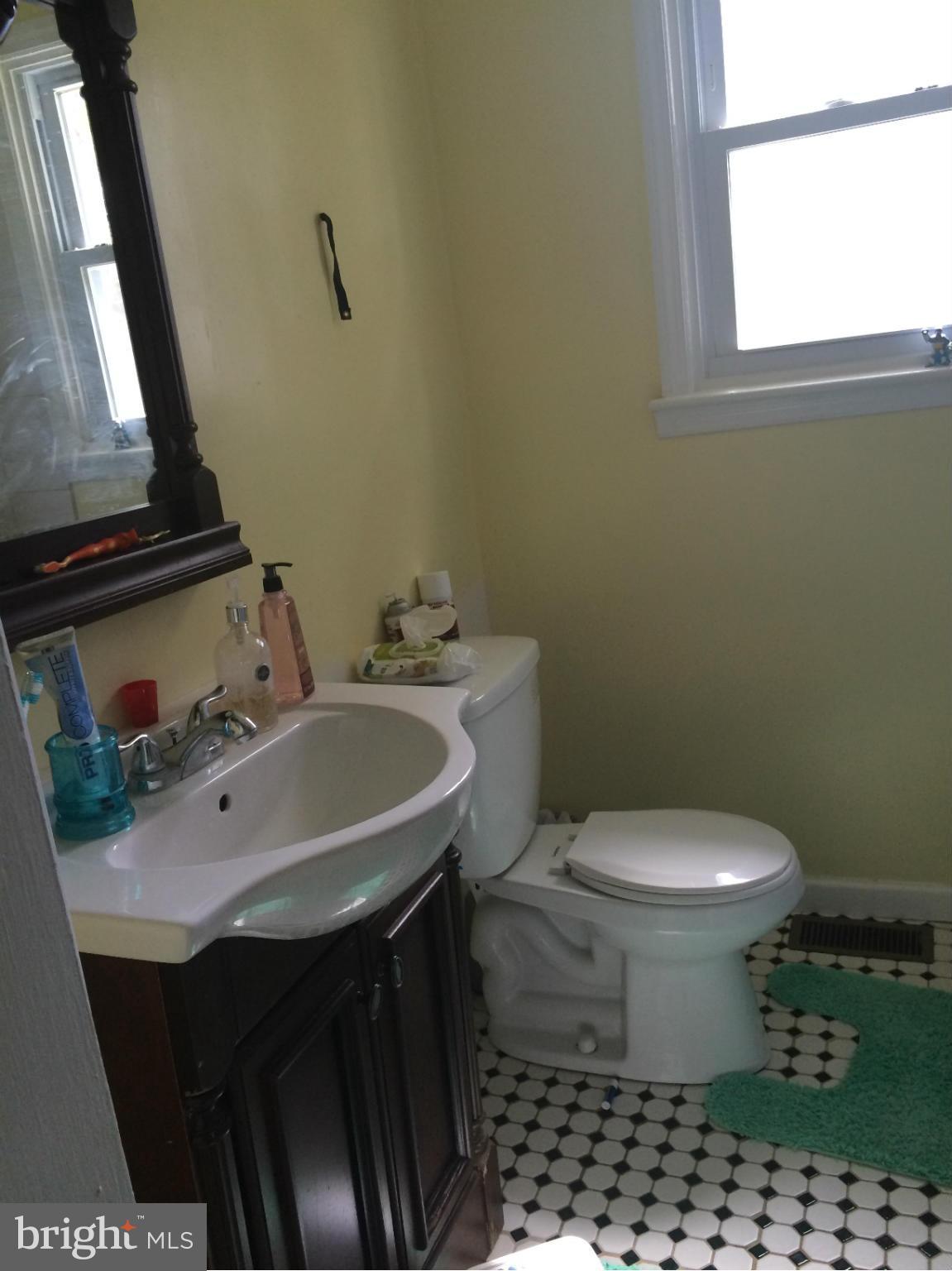 1813 Brierfield Road Oxon Hill, MD 20745 - Photo 9 of 20 Bath