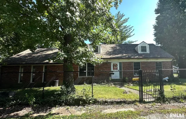 $90,000 | 900 East 4th Street, West Frankfort, IL 62896