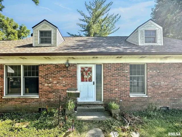 $90,000 | 900 East 4th Street, West Frankfort, IL 62896