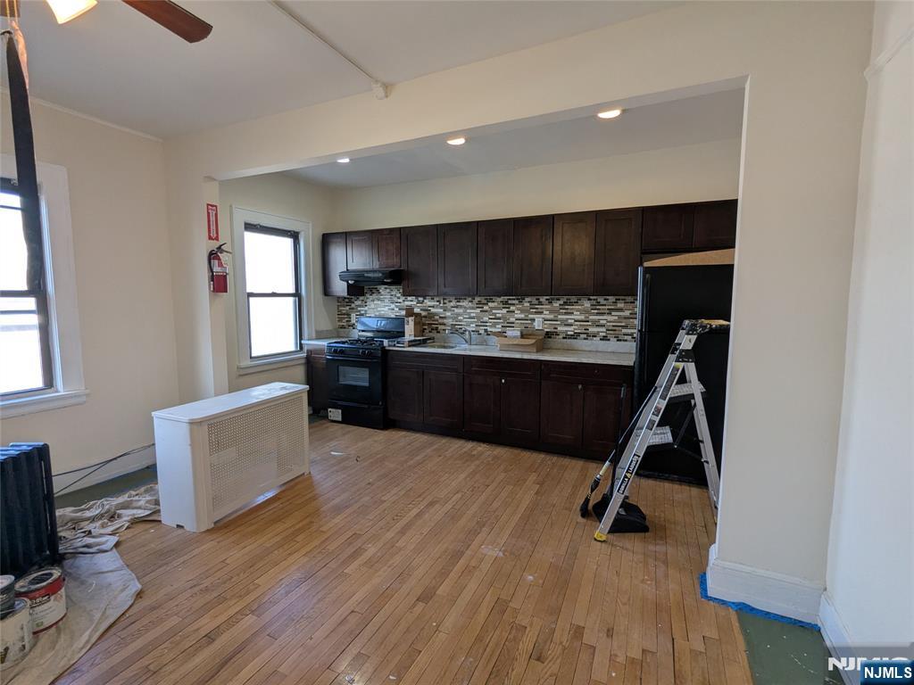 1025 Hoyt Avenue, Unit 2 Ridgefield, NJ 07657 - Photo 1 of 7