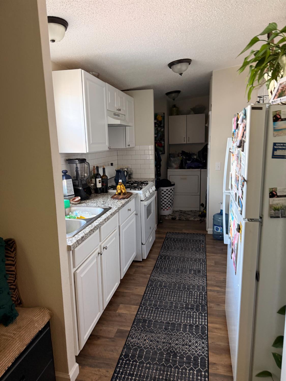 2042 Tully Road, Unit 9 Hughson, CA 95326 - Photo 13 of 32