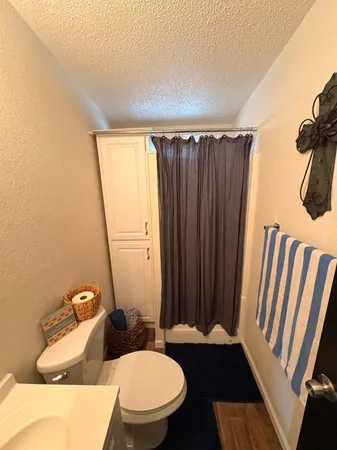 $119,000 | 2042 Tully Road, Unit 9, Hughson, CA 95326