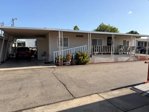 $119,000 | 2042 Tully Road, Unit 9, Hughson, CA 95326