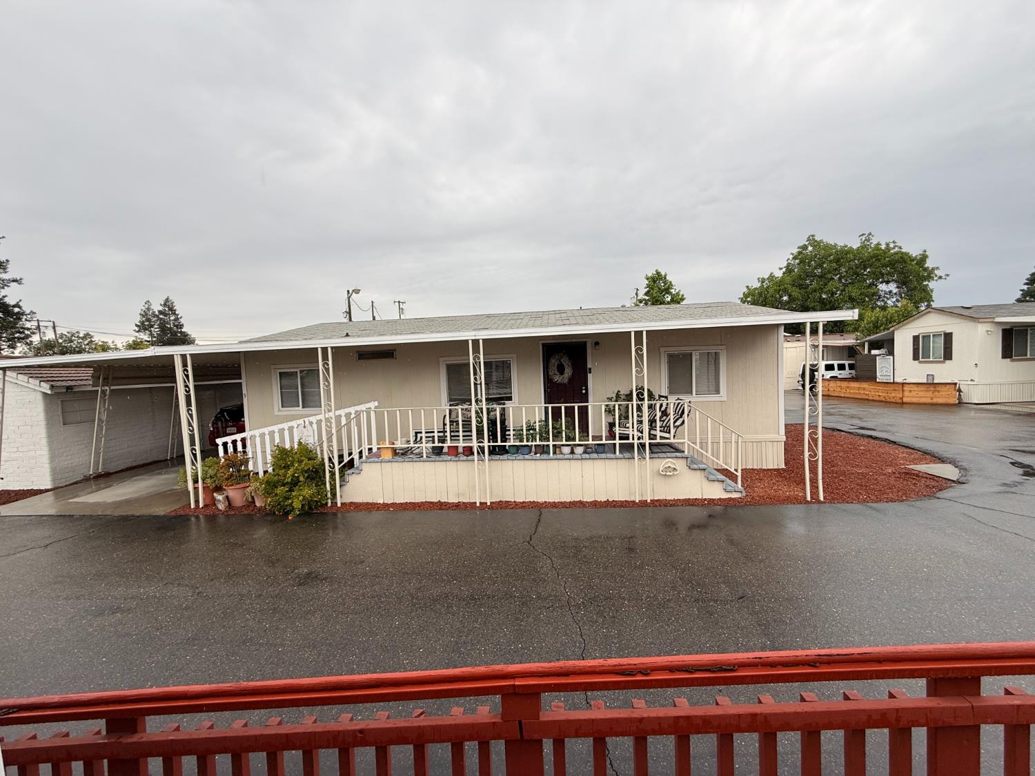 2042 Tully Road, Unit 9 Hughson, CA 95326 - Photo 4 of 42