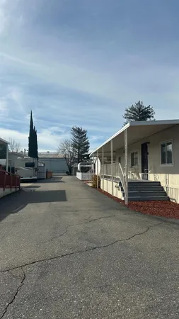 $119,000 | 2042 Tully Road, Unit 9, Hughson, CA 95326