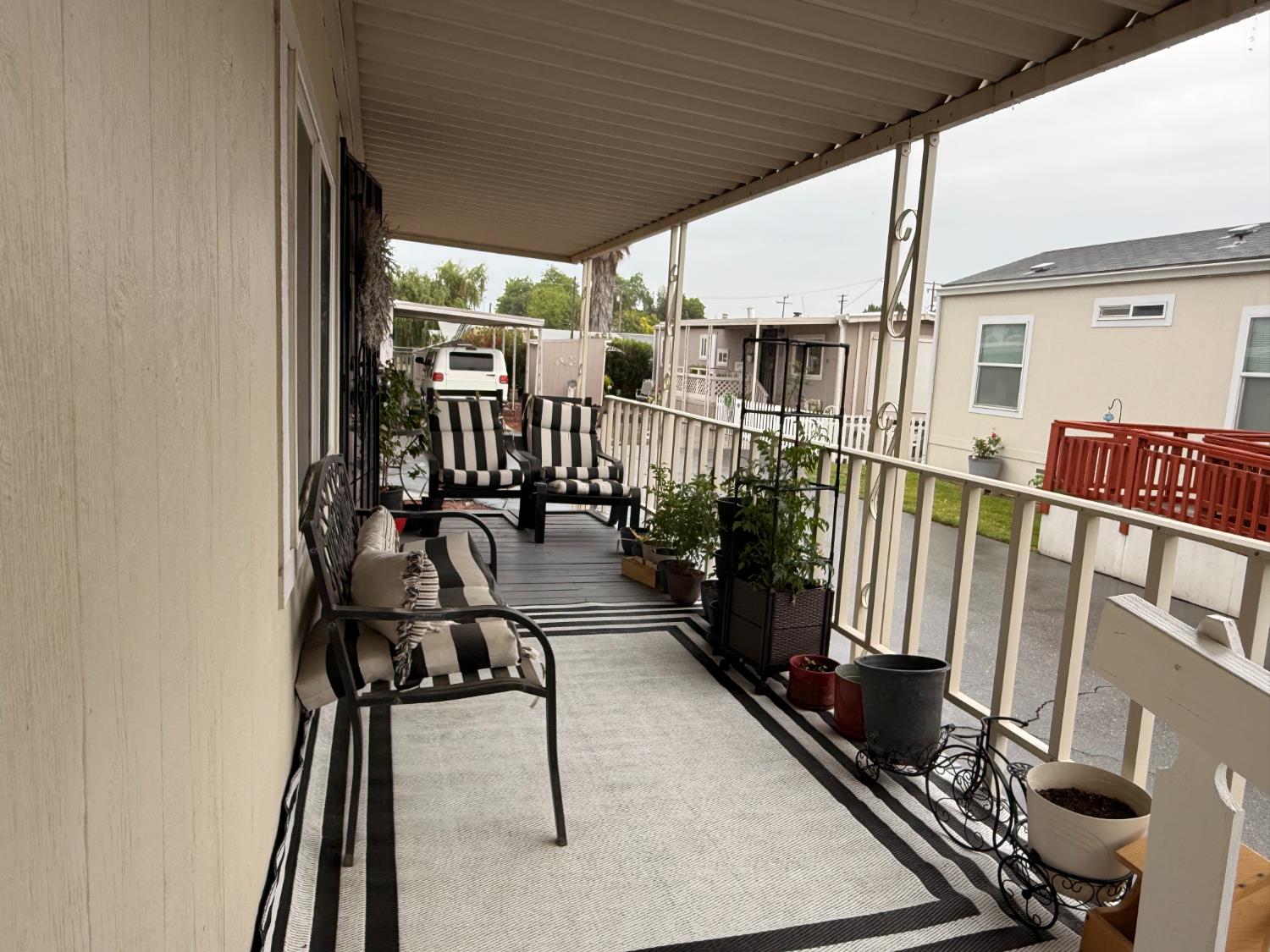 2042 Tully Road, Unit 9 Hughson, CA 95326 - Photo 7 of 42