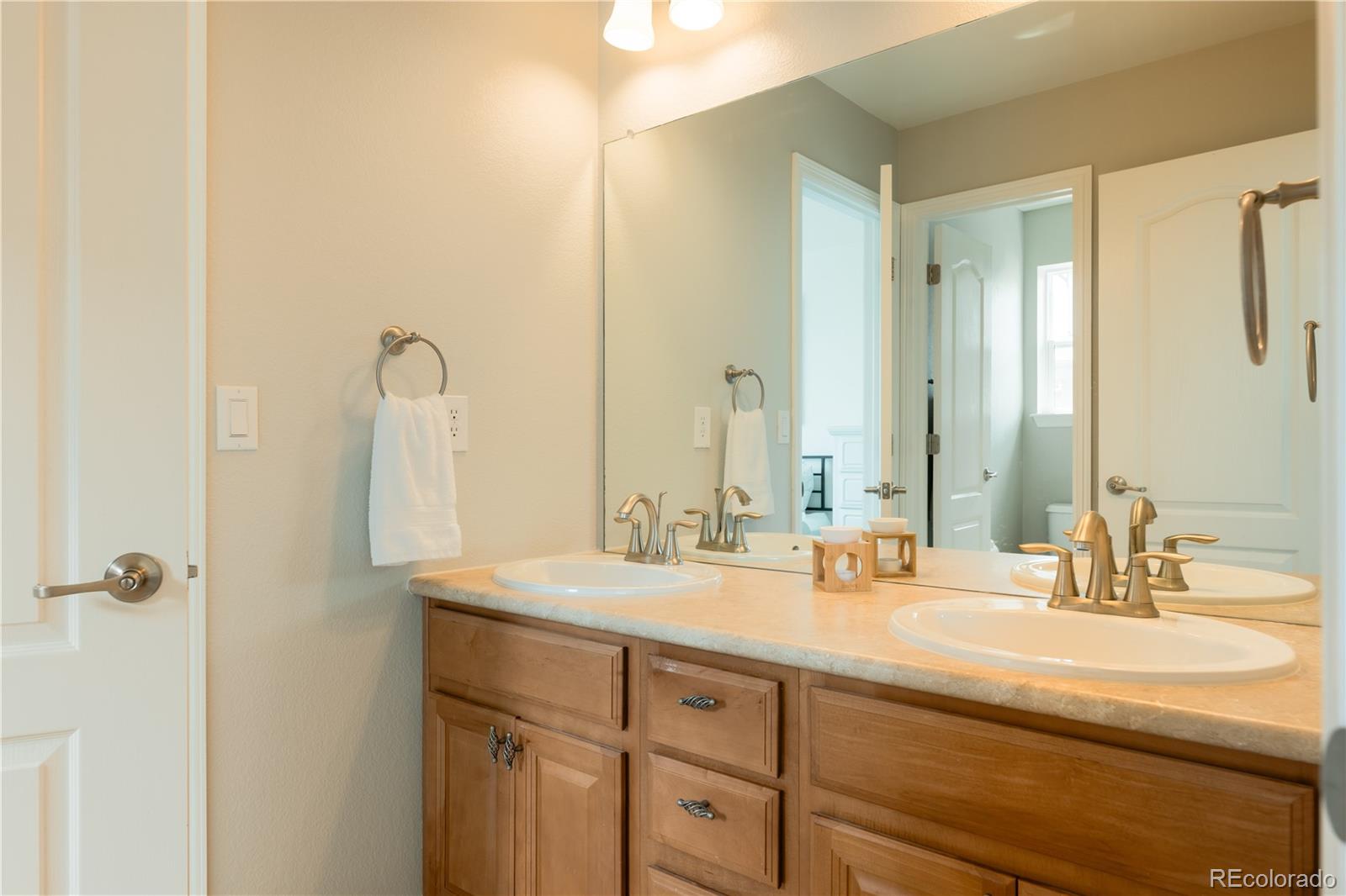 2552 Red Hawk Ridge Drive Castle Rock, CO 80109 - Photo 28 of 45