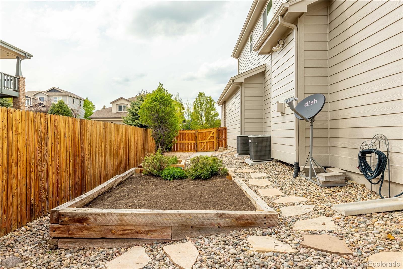 2552 Red Hawk Ridge Drive Castle Rock, CO 80109 - Photo 37 of 45