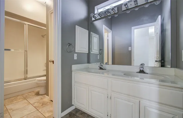 $2,300 | 14806 Flowerwood Drive, Houston, TX 77062