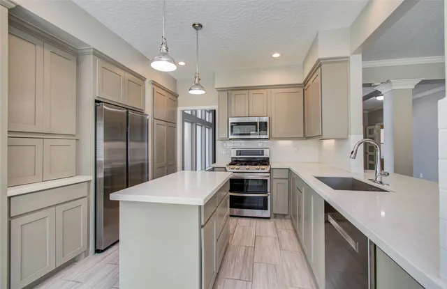 $2,300 | 14806 Flowerwood Drive, Houston, TX 77062