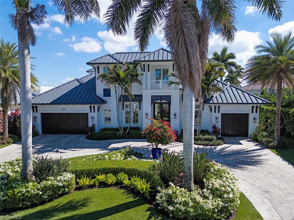 2135 Snook Drive Naples, FL 34102 - Photo 3 of 33