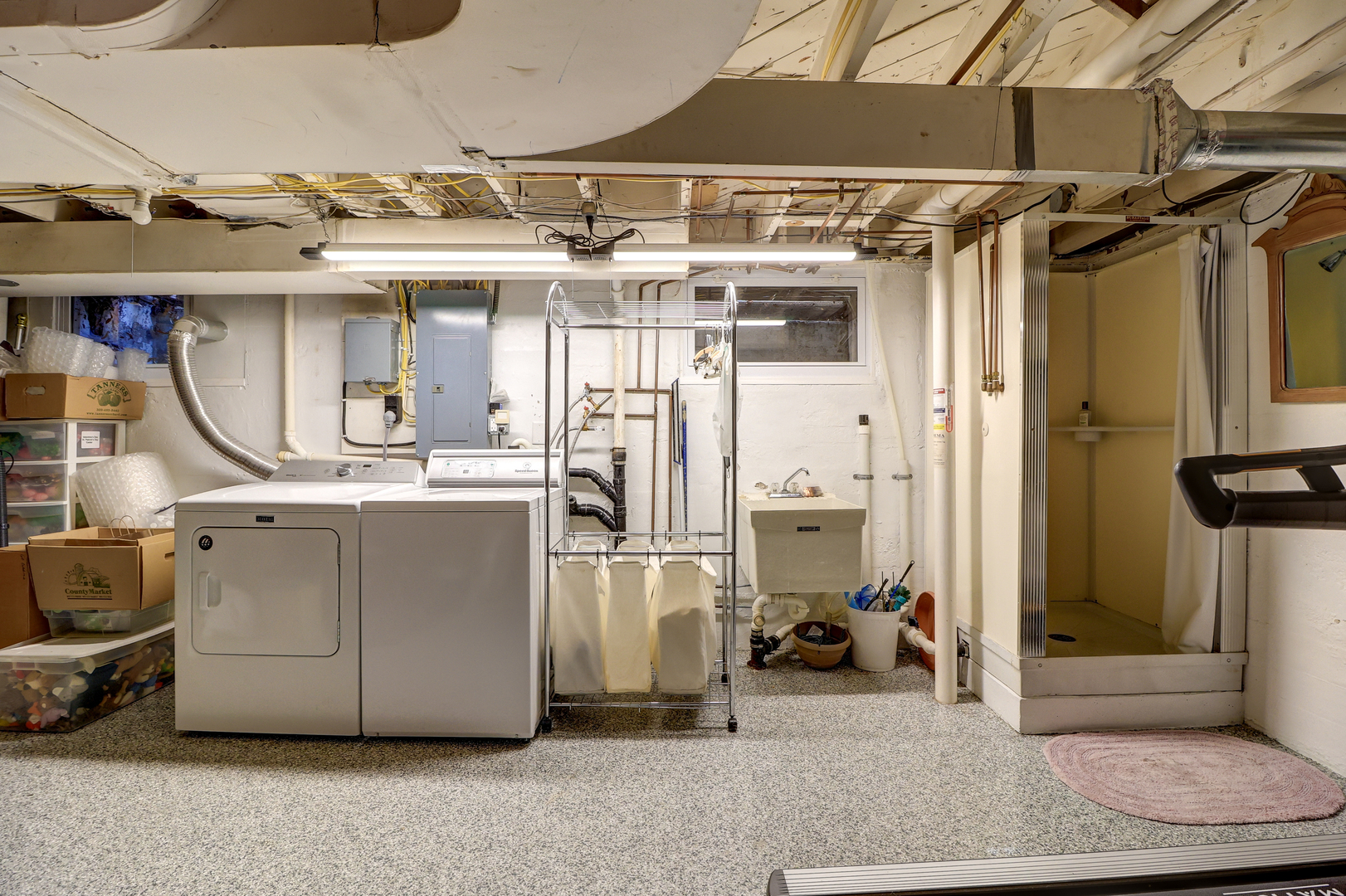 411 West 13th Street Sterling, IL 61081 - Photo 33 of 53 a utility room with dryer and washer