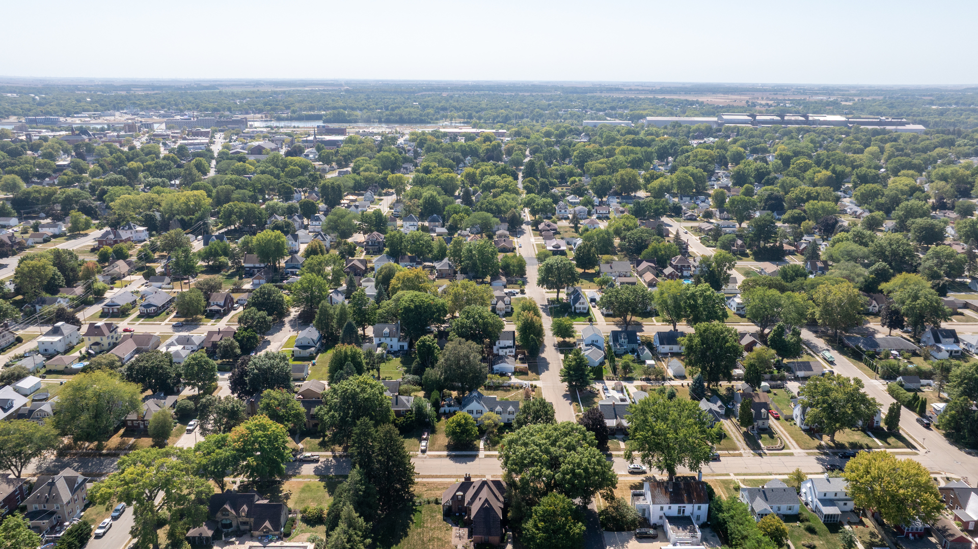 411 West 13th Street Sterling, IL 61081 - Photo 53 of 53 an aerial view of multiple house