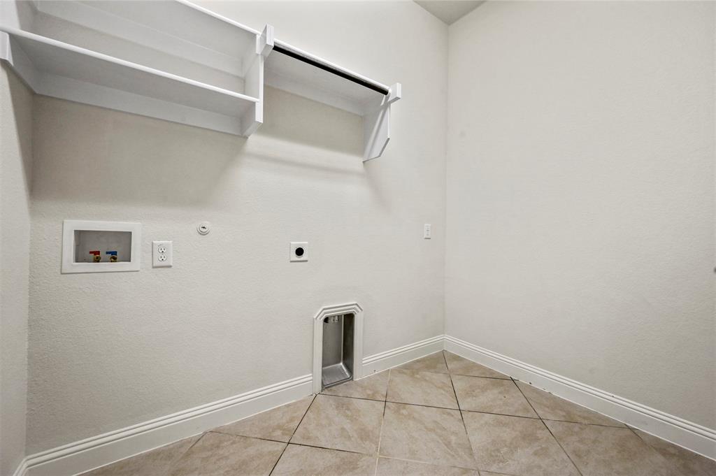 3000 Crestwater Ridge Keller, TX 76248 - Photo 19 of 22 a view of bathroom