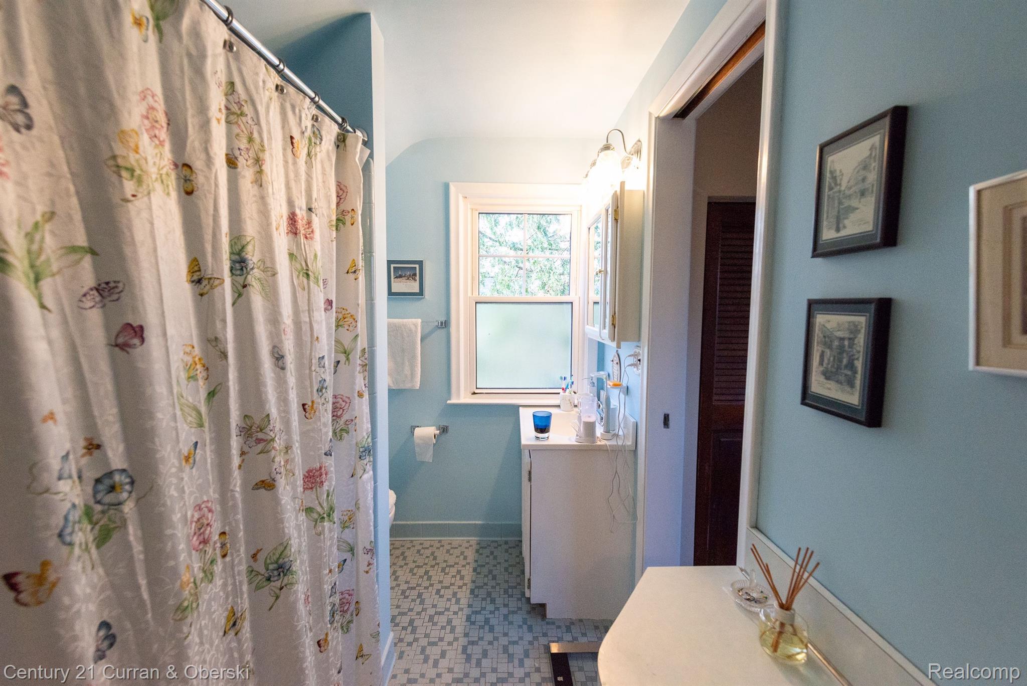 4214 Normandy Road Royal Oak, MI 48073 - Photo 23 of 33 Gallery Image 23