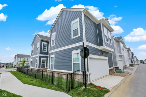 $585,000 | 776 Templeton Drive, Carmel, IN 46032