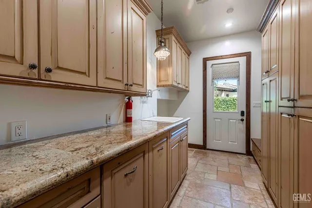 $2,200,000 | Undisclosed Address, Bakersfield, CA 93314